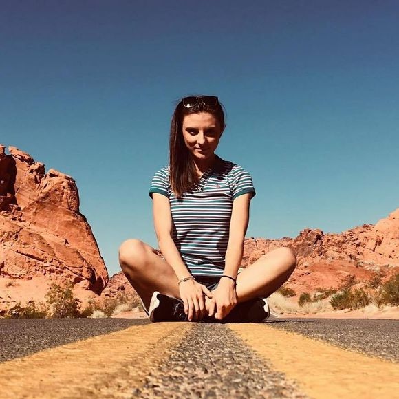 Meet your Posher, Taselia - Picture 1 of 1